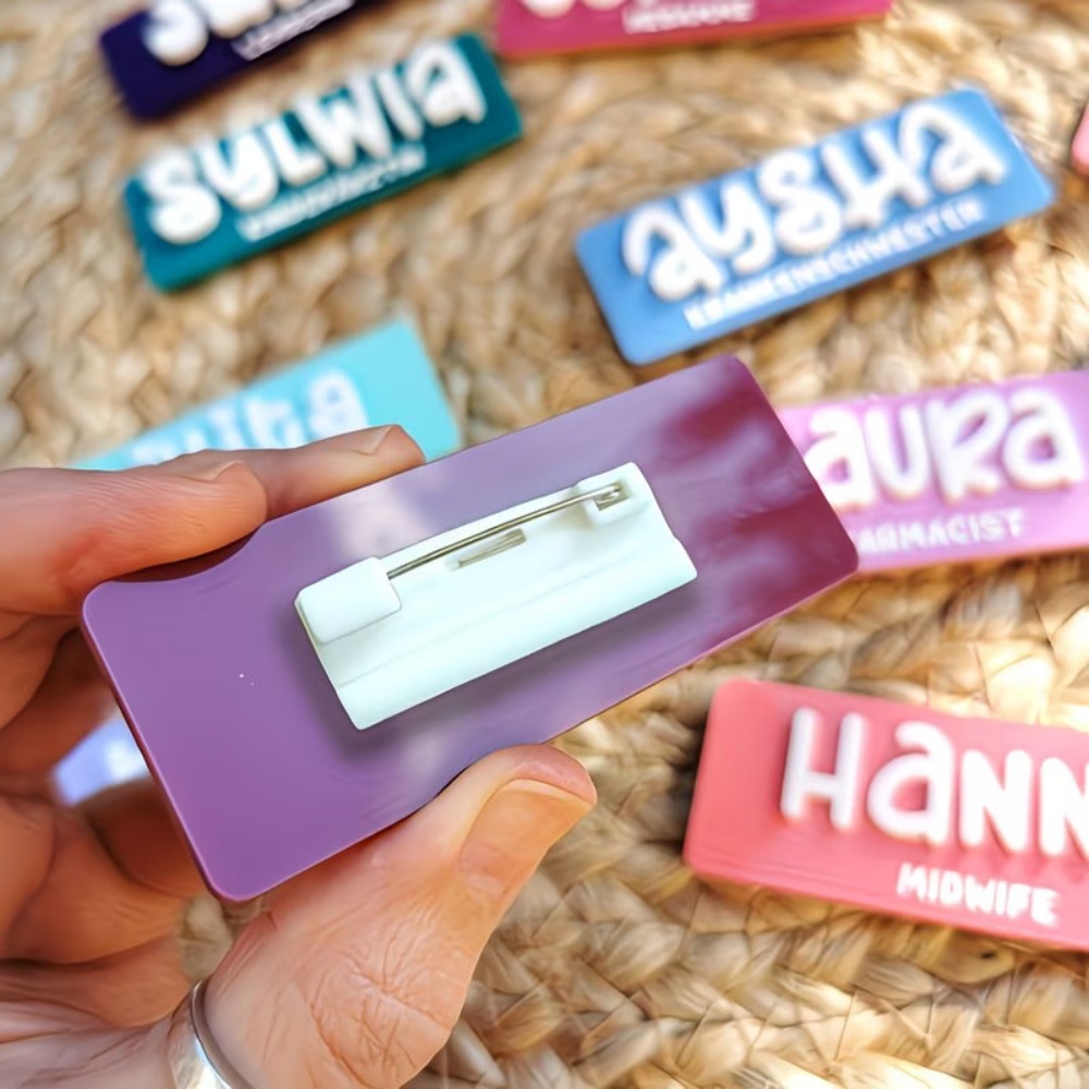 เข็มกลัดชื่อสั่งทำ ป้ายชื่ออะค - Embroidery Name บทวิจารณ์และราคา