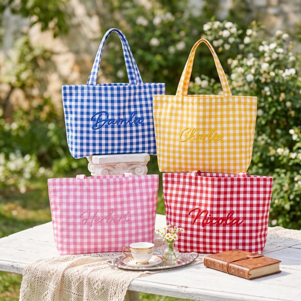 กระเป๋าผ้าลายตารางปักชื่อ/ข้อค - Embroidery Name บทวิจารณ์และราคา
