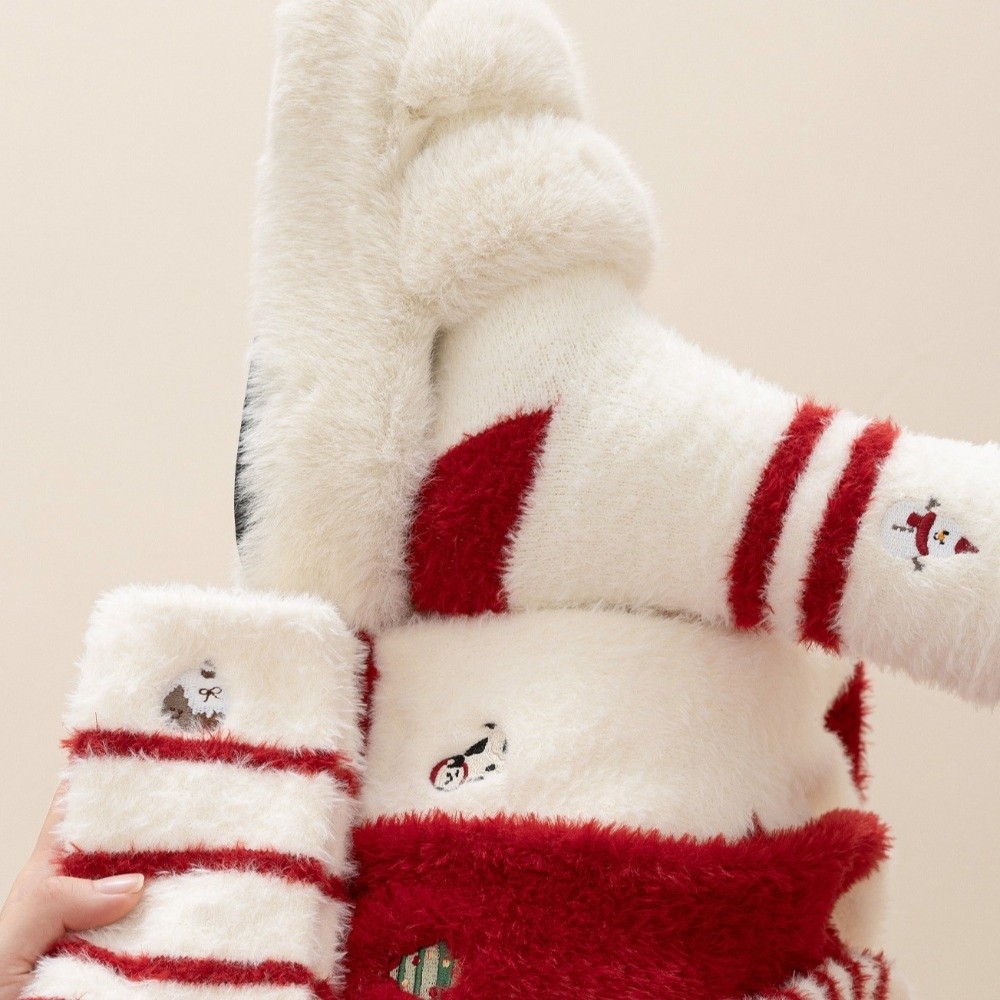 ถุงเท้ากันหนาวหนา ลายต้นคริสต์ - Embroidery Xmas บทวิจารณ์และราคา