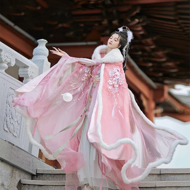 ชุดฮันฟูสีชมพูและสีแดงพร้อมเสื - Embroidery Xmas บทวิจารณ์และราคา